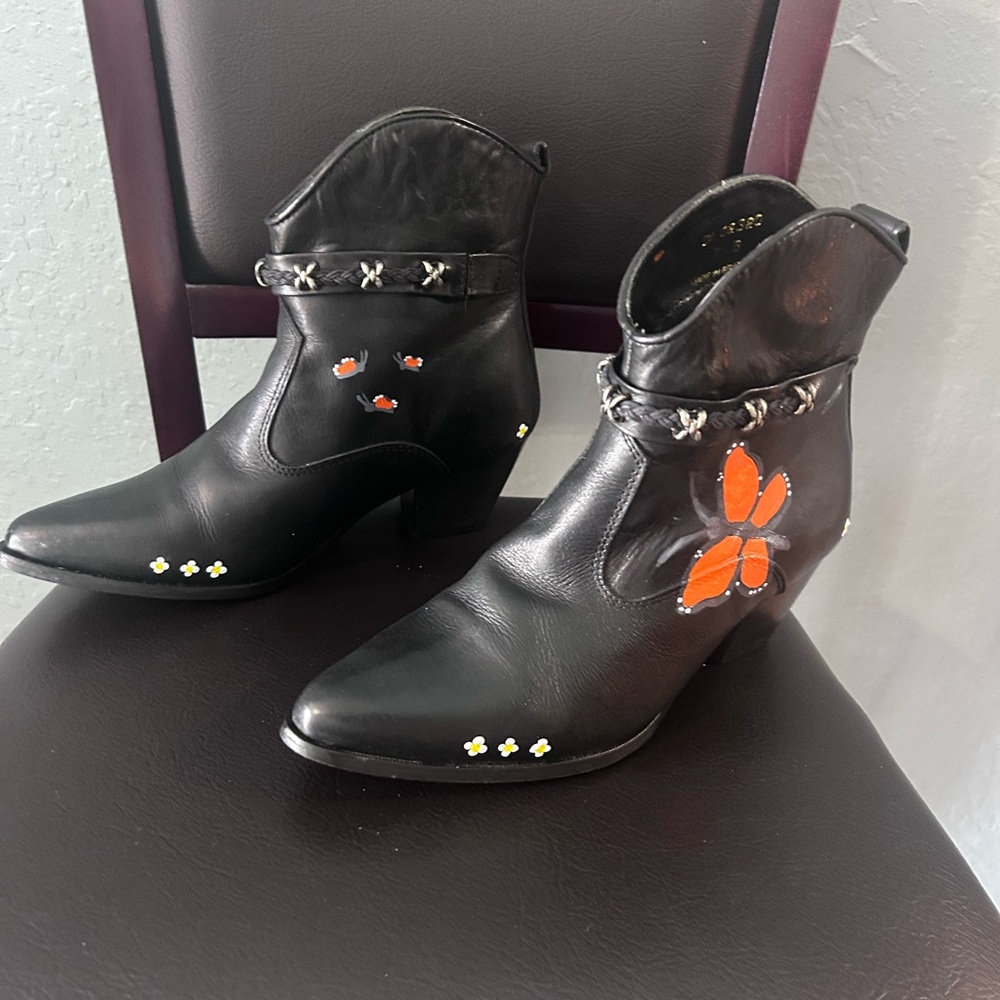 Upcycled Dingo hand painted black leather ankle boots OOAK western cowgirl
